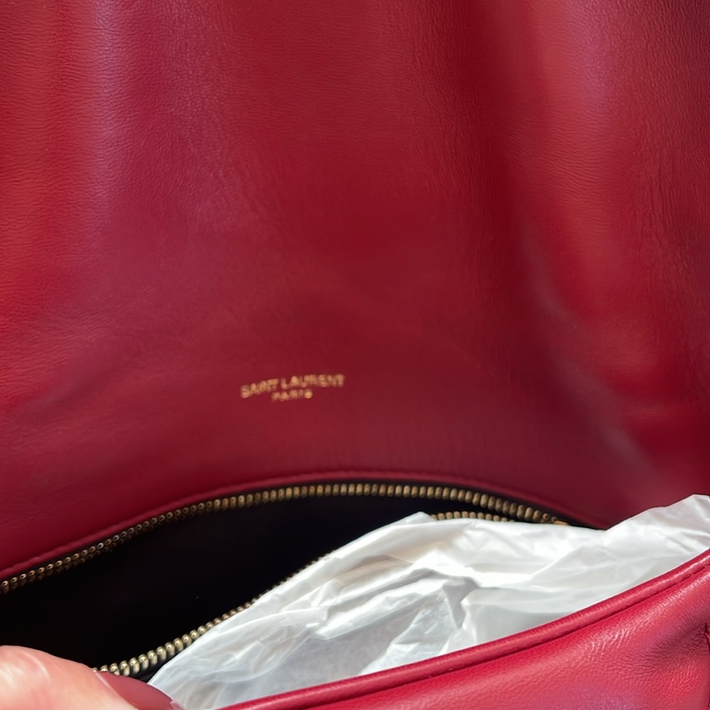 New! Yves Saint Laurent LouLou Small YSL Puffer Chain Shoulder Bag in Opyum Red - Picture 5 of 8